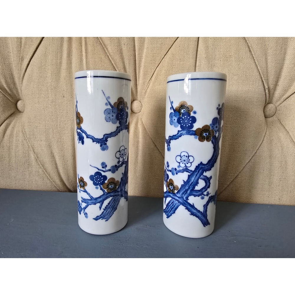 Vintage Chinoiserie Blue & White Porcelain Vase Set – Plum Blossom Design – Pair